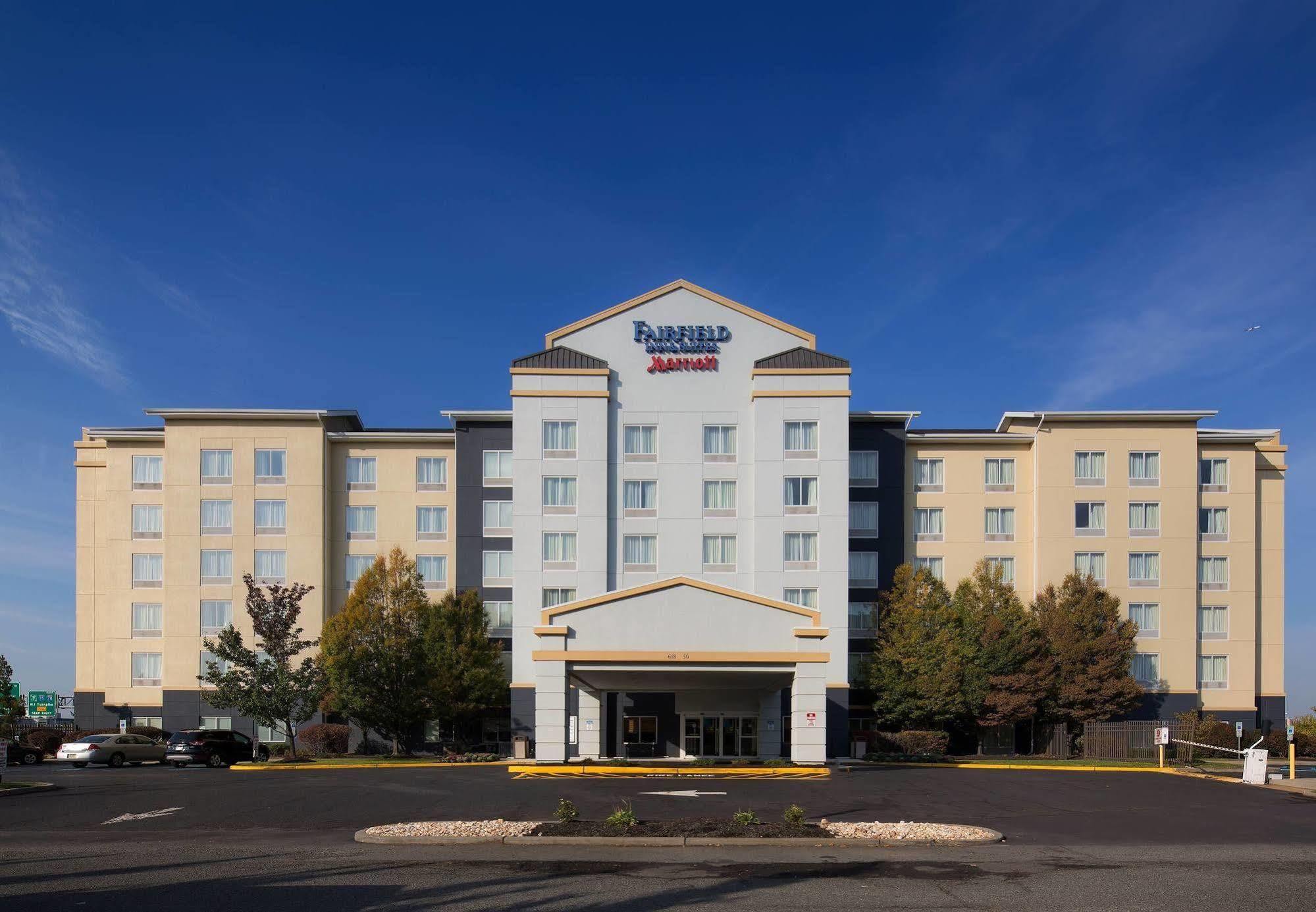 Fairfield Inn & Suites By Marriott Newark Liberty International Airport Exterior foto